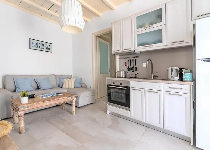 Corfos Blue Mykonos * אורנוס